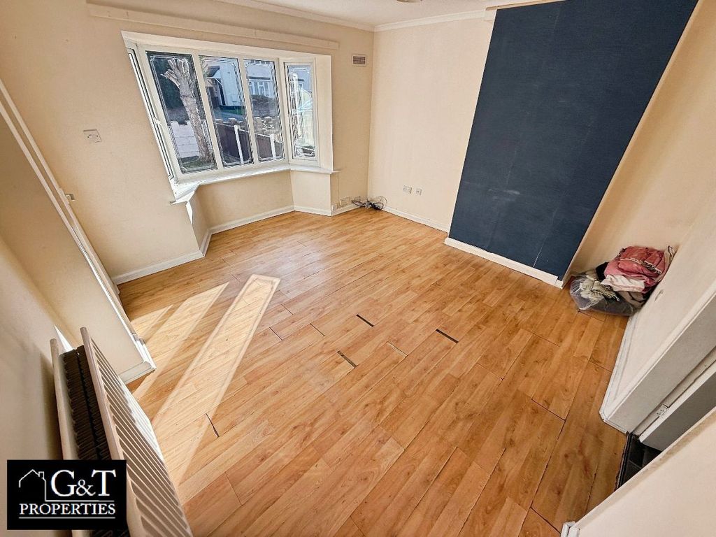 Property photo 2 of 18 Reception Room