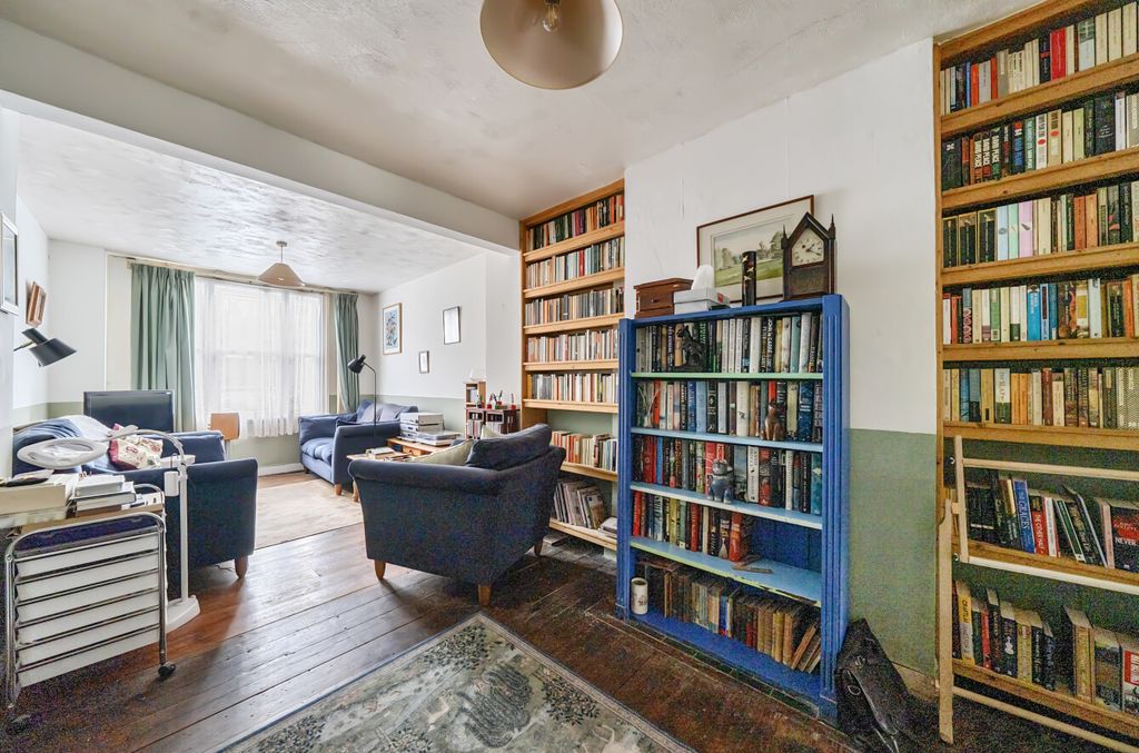 Property photo 2 of 19 1446858-3-69E2609...