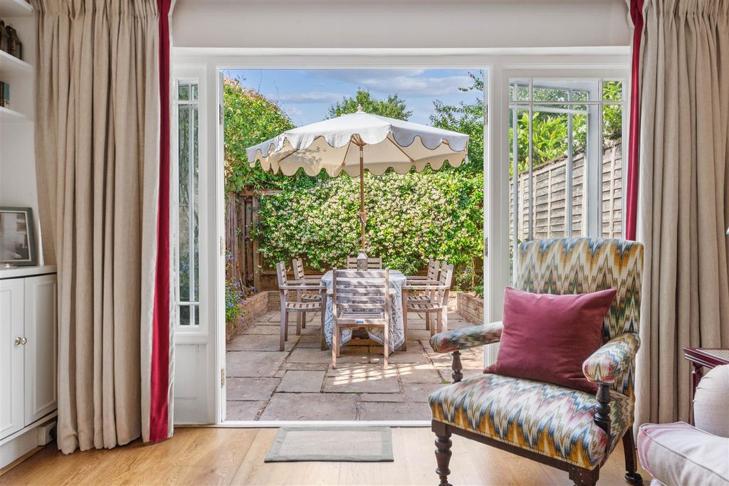 Property photo 2 of 13 Bute Gardens, W6 7DX-5.Jpg