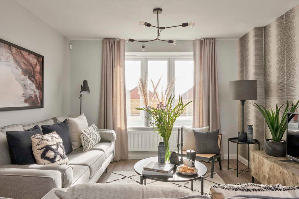 Property photo 3 of 11 Bovis Witney Cypress1028