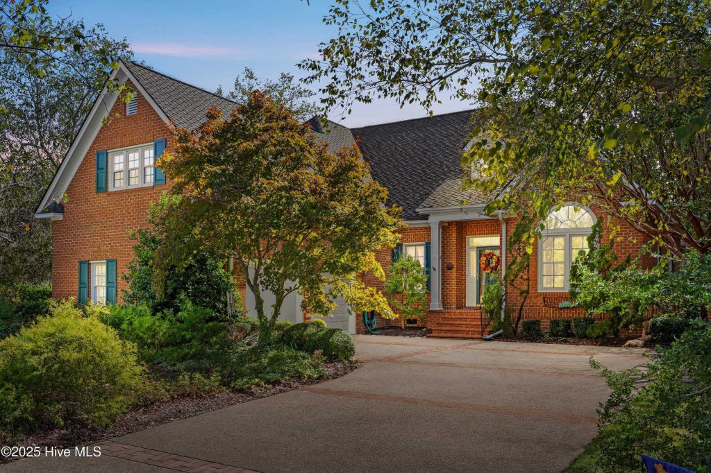 Property photo 1 of 31