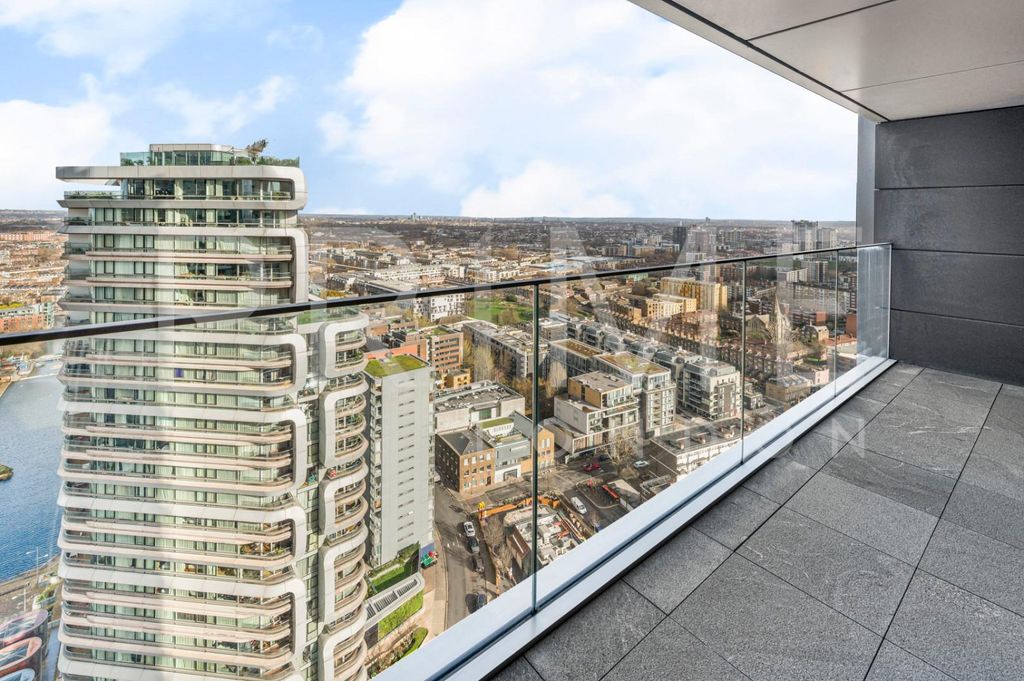 Property photo 2 of 18 Fp16.Jpg