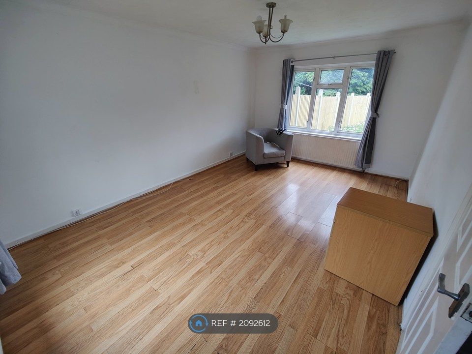 Property photo 2 of 6 Living Room