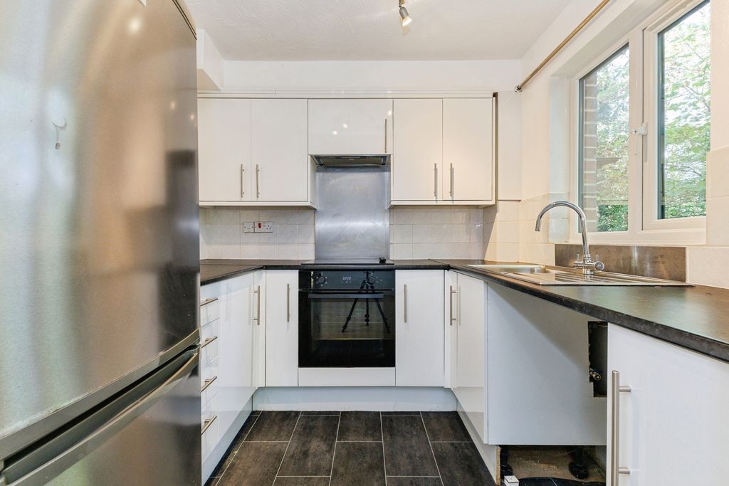 Property photo 3 of 16 Pbox-Img.Jpg
