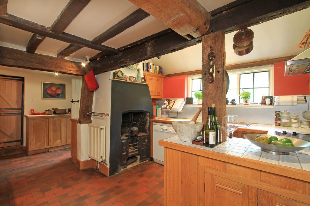 Property photo 3 of 17 Image