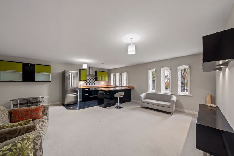 Property photo 2 of 13 Photo 8