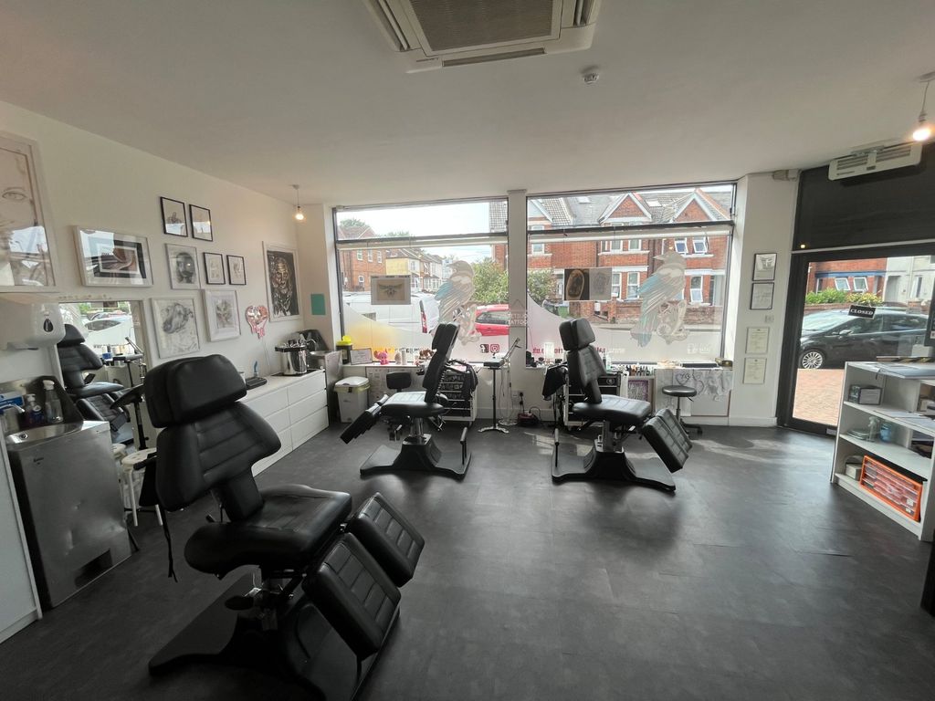 Property photo 2 of 8 Picture No. 04