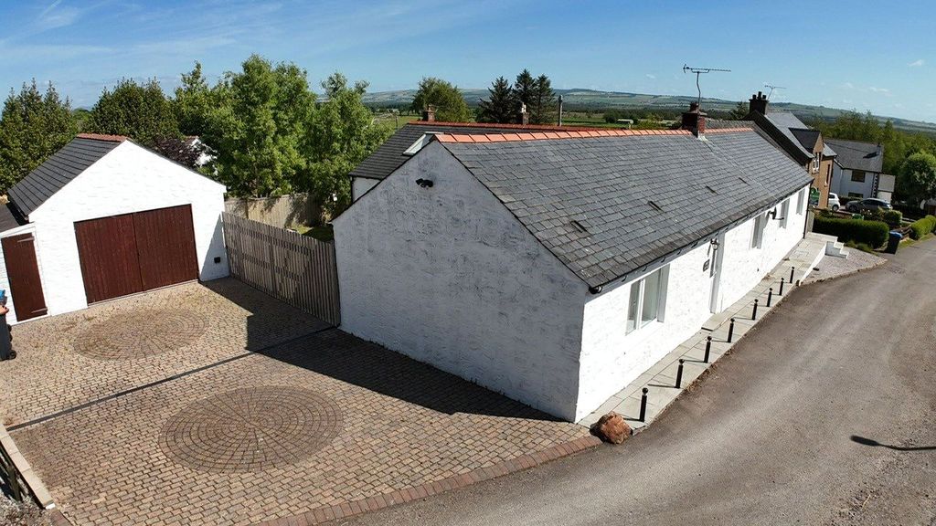 Property photo 1 of 23 Picture No. 25