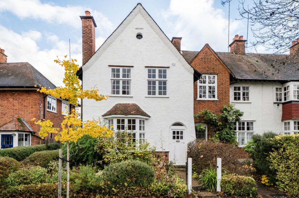 Property photo 1 of 16