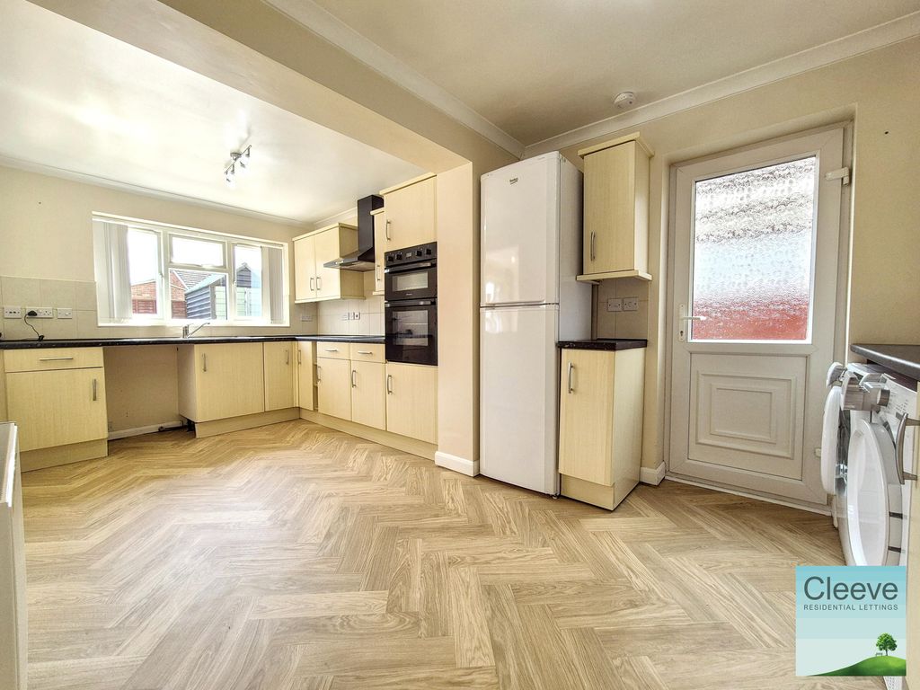 Property photo 3 of 15 1000100438