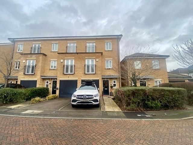 Property photo 2 of 16 8 Herbert Place Exterior 3.Jpg