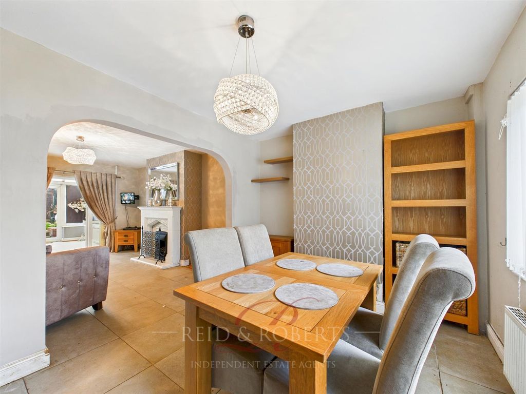 Property photo 3 of 24 Cam05148G0-Pr0100-Still047.Jpg