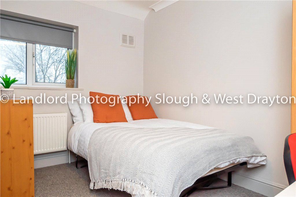 Property photo 1 of 12 Bedroom