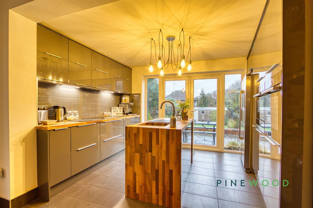 Property photo 2 of 44 Kitchen