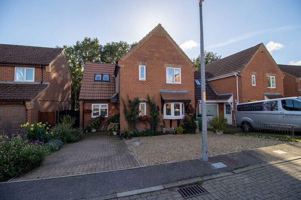 Property photo 1 of 29 5697841