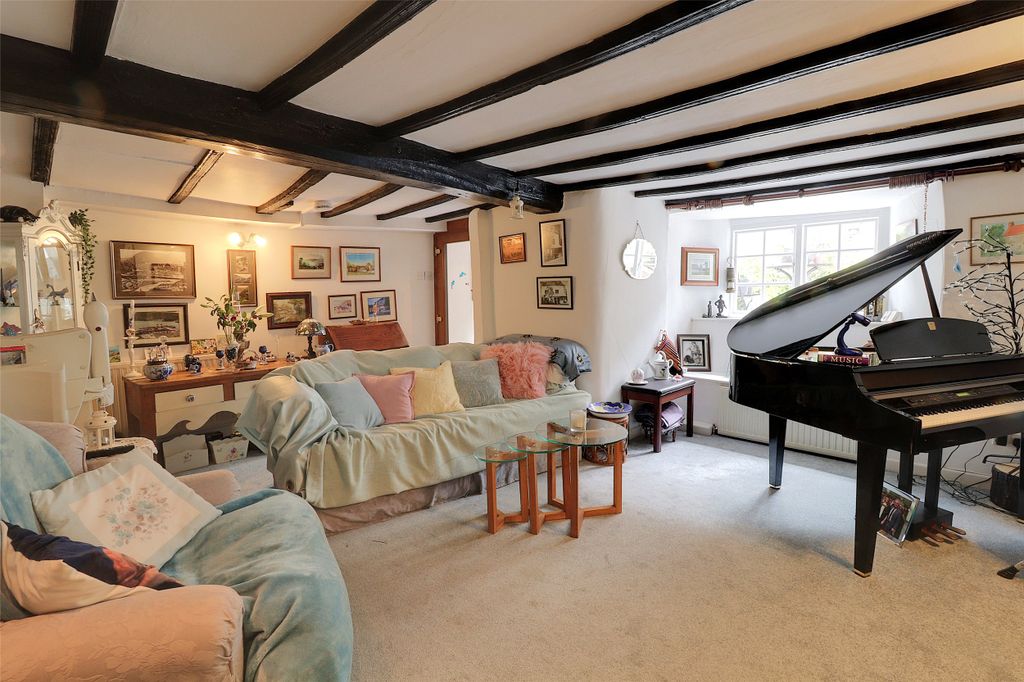 Property photo 2 of 12 Picture No. 02
