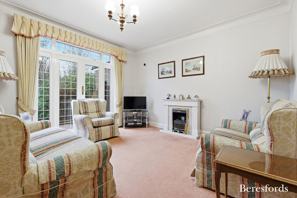 Property photo 3 of 28 Picture No. 21