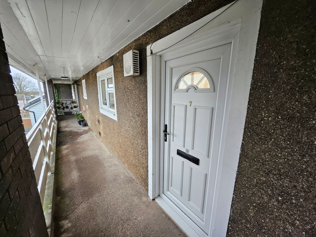 Property photo 1 of 5 Front