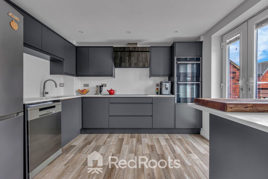 Property photo 3 of 31 5124204