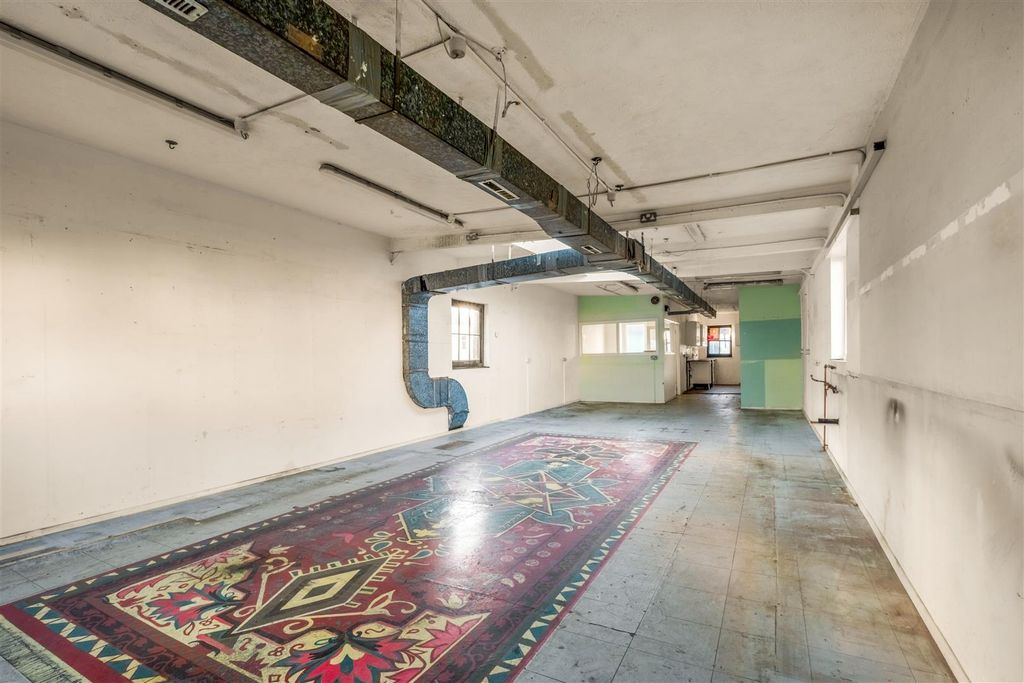 Property photo 3 of 23 83A Montgomery Street-4.Jpg