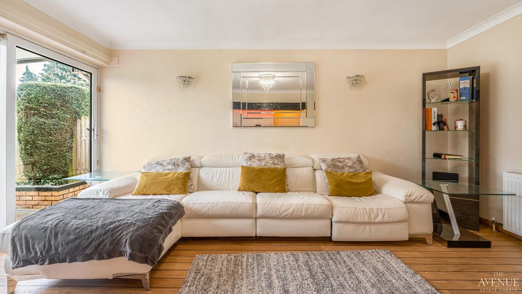 Property photo 3 of 25 4768586