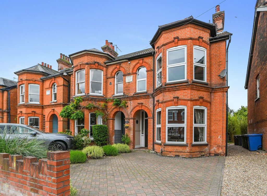 Property photo 1 of 19 Pt-Lark-210Cauldwellhallrd-36 Crop