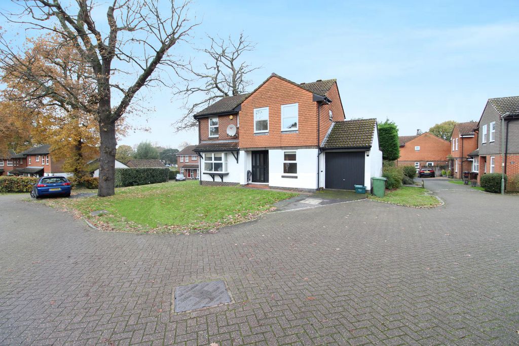 Property photo 1 of 18