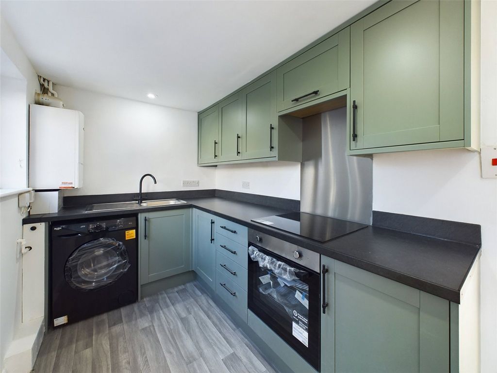 Property photo 2 of 12 Picture No. 05
