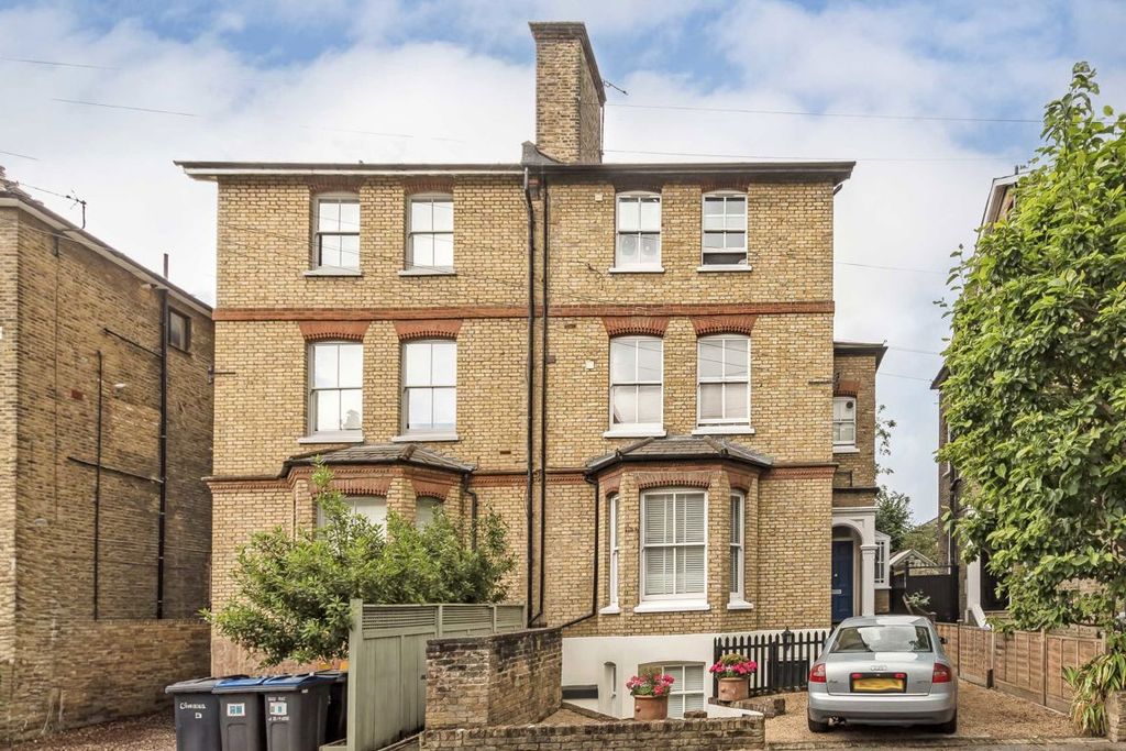 Property photo 1 of 7
