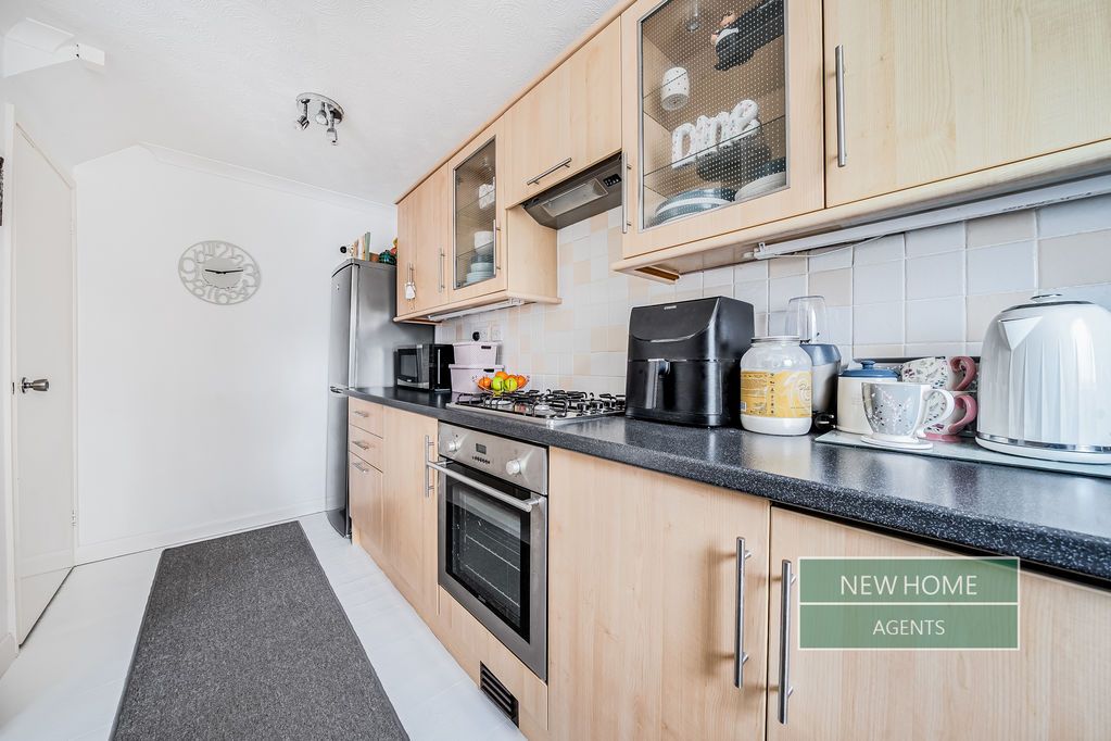 Property photo 3 of 17 Photo 11