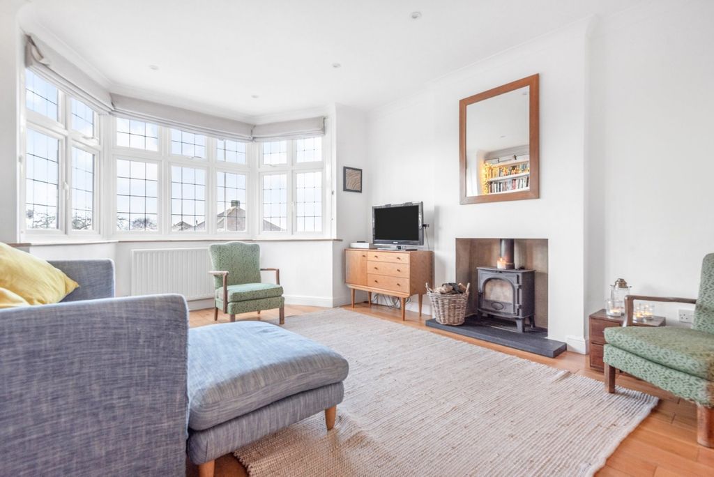 Property photo 3 of 8 Reception