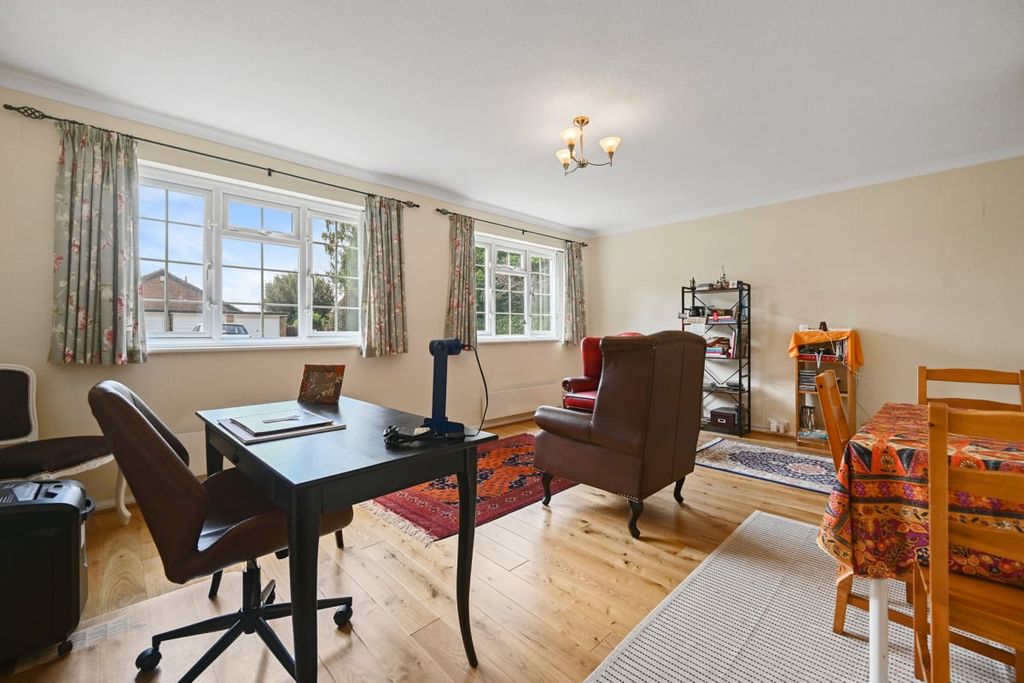 Property photo 3 of 10