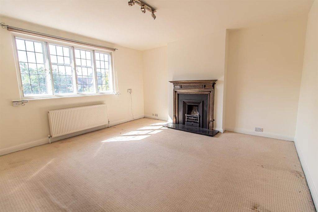 Property photo 3 of 34 Img_4863-2.Jpg