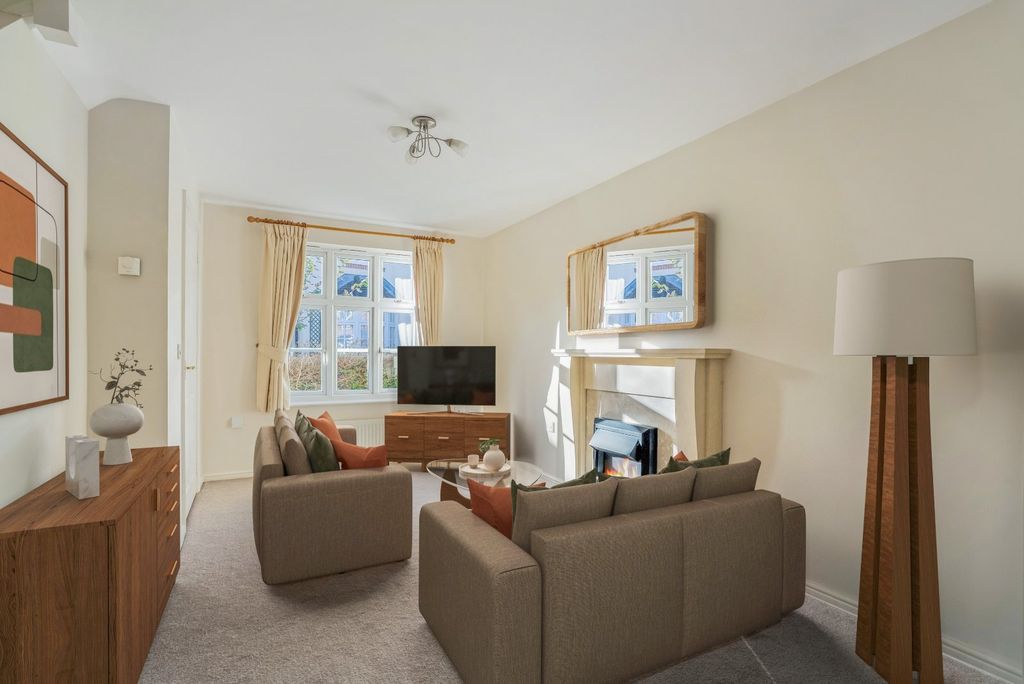 Property photo 2 of 10 Living Room