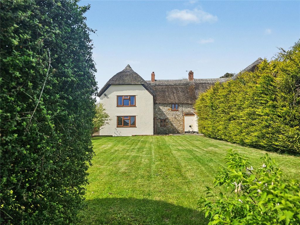 Property photo 2 of 25 Picture No. 06