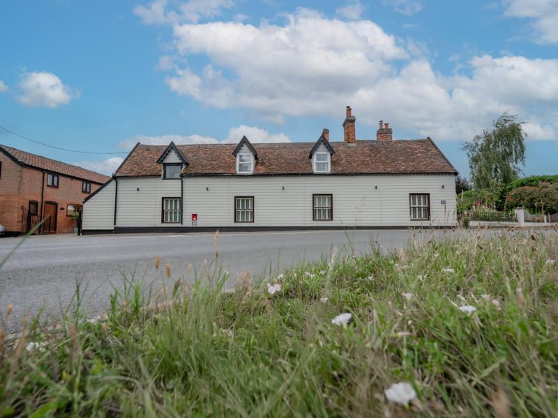 Property photo 2 of 38