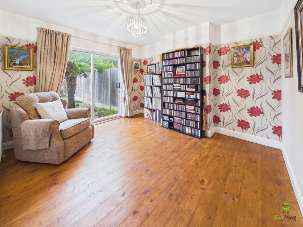 Property photo 3 of 13 Presented By Clinton At Ewemove Bexleyheath And Da