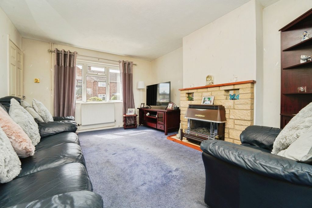 Property photo 3 of 16 Photo