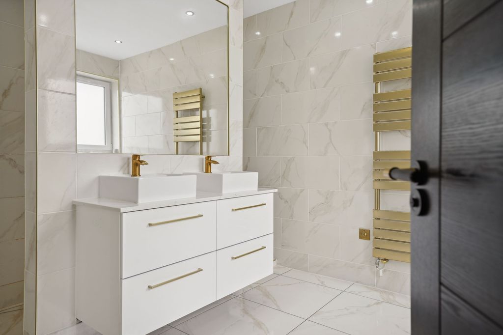 Additional image 22 of 4 bed detached house for saleClyde Grove, Crossford ML8