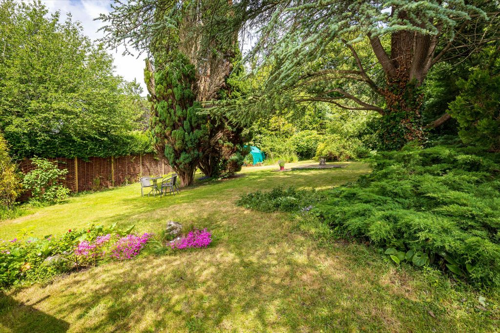 Property photo 3 of 8 Image