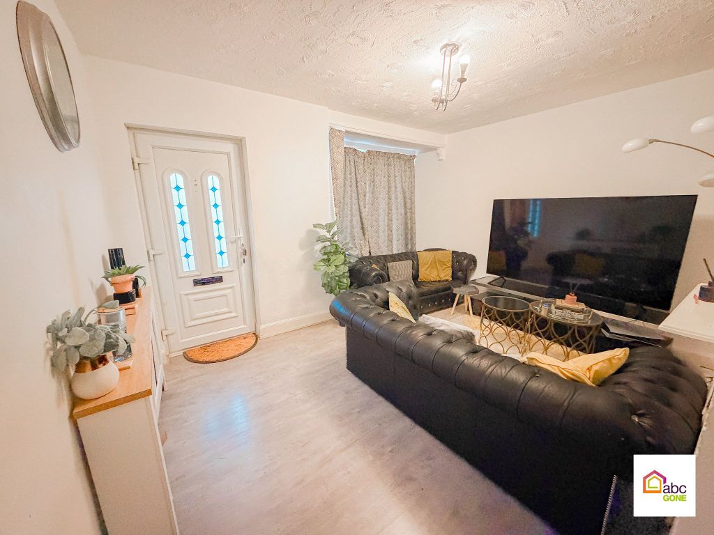 Property photo 2 of 21
