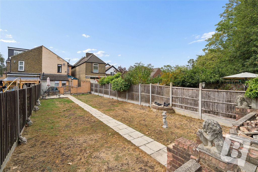 Property photo 3 of 15 Picture No. 05