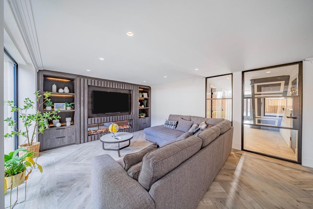 Property photo 3 of 22 1196466 (3).Jpg