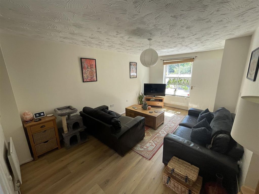 Property photo 2 of 11 Img_0722.Jpg