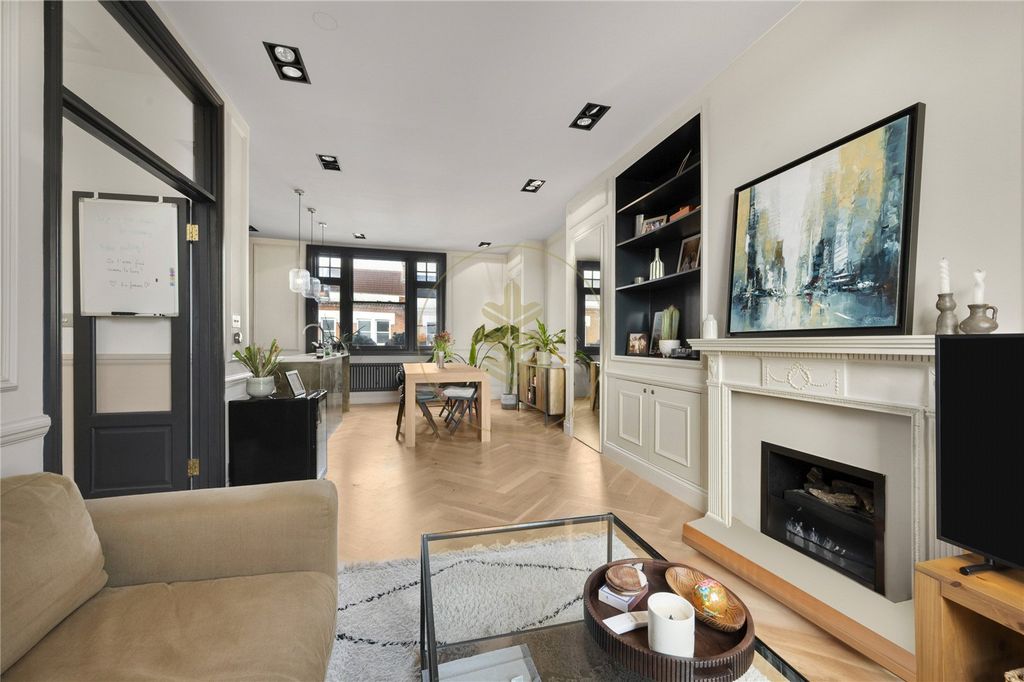 Property photo 2 of 15 Picture No. 13