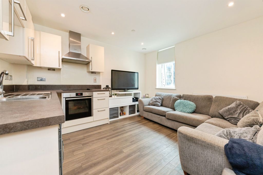 Property photo 3 of 15