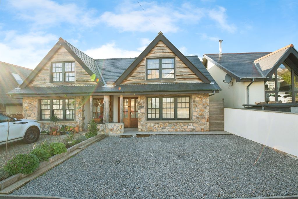 Property photo 1 of 25