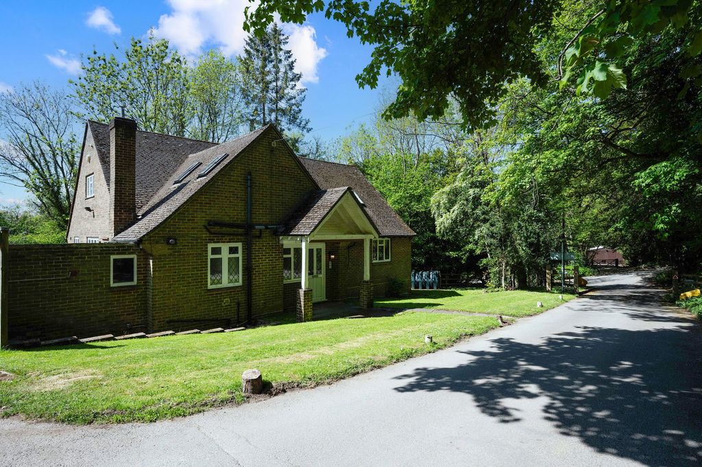 Property photo 1 of 35