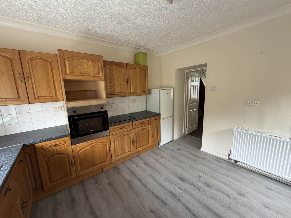 Property photo 3 of 11 Img_4047