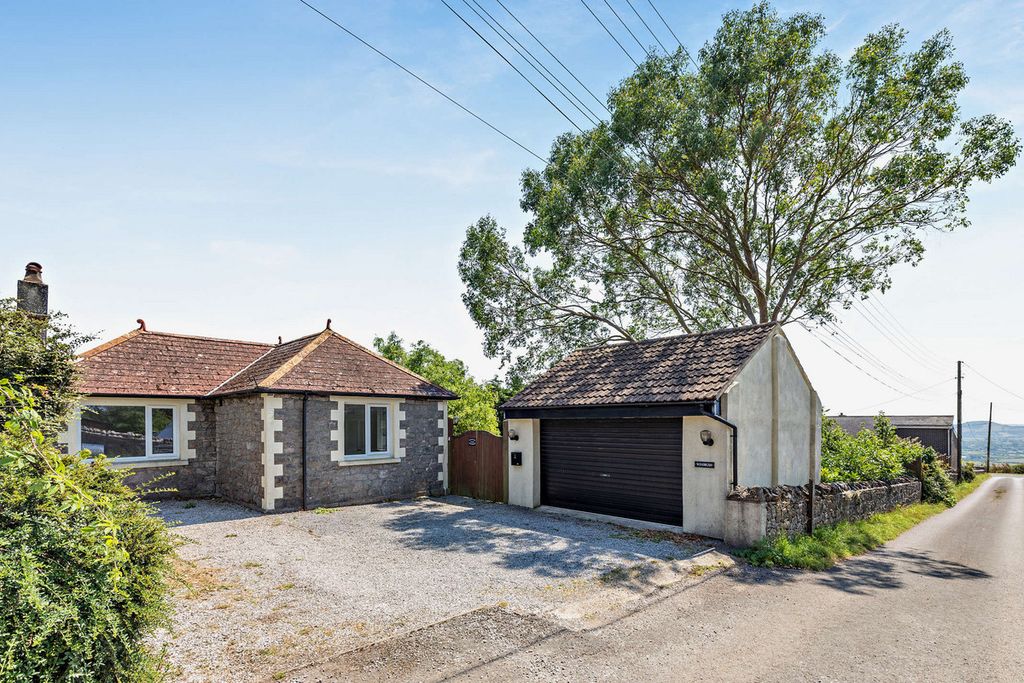 Property photo 1 of 28